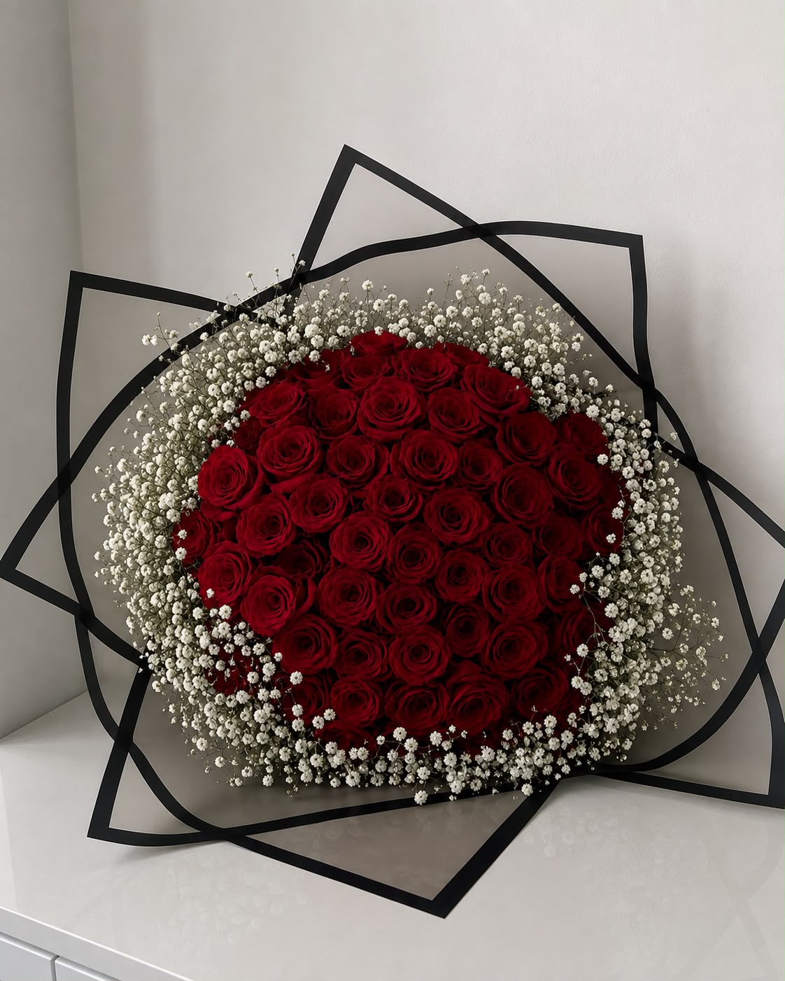 Luxurious Bouquet — A stunning statement in roses